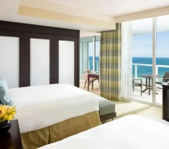Полулюкс Sorrento oceanfront в Fontainebleau Miami Beach