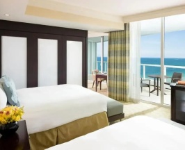 Четырёхместный полулюкс Sorrento oceanfront в Fontainebleau Miami Beach