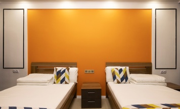 TWIN 107, 108 в Double L Hotel