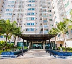 Полулюкс с балконом в W Phuket Residences
