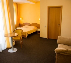 Standart Plus  с балконом в Вилла Бавария