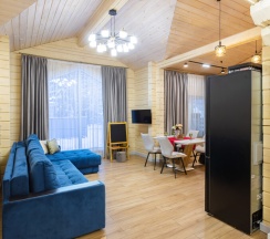 Современный коттедж 120 кв.м. для 8 гостей рядом с Охта парком в Solar House