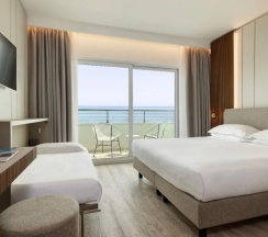 Двухместный with extra bed номер Look двуспальная кровать в Adriatic Palace Hotel