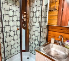 Семейный четырехместный номер с кухней в Hub House