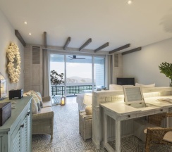 Одноместный номер Deluxe с балконом двуспальная кровать в Cape Kudu Hotel