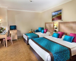 Трёхместный номер Standard с частичным видом на море в Crystal De Luxe Resort & Spa – All Inclusive