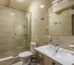 Двухкомнатный семейный "Мансарда" в Blue Marlin Hotel