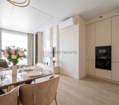 Квартира в Апартаменты на ул. Гагринская 3/8 (Линда), 95м²