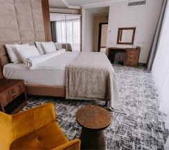 Трехкомнатные Апартаменты с бассейном и видом на море в Grand hotel Anapa