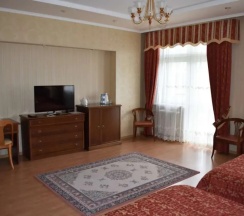Двухместный номер Superior с балконом и с красивым видом из окна (2 отдельные кровати) в Ростоши