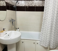 Двухместные апартаменты Deluxe с балконом и с видом на город (двуспальная кровать) в Квартира Delux в центре