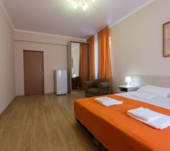 Трёхместный номер в Ника