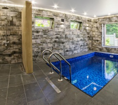 Коттедж «Loft House» в Дом в лесу