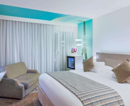 Двухместный номер семейный Superior двуспальная кровать в Mercure Paris Vaugirard Porte de Versailles