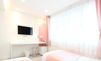 Двухместный номер Standard 2 отдельные кровати в Orbit Guesthouse