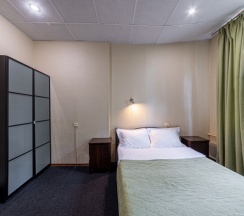 Двухместный стандарт в Авиамоторная