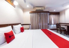 Номер Deluxe в RedDoorz Navin Mansion 3 Pattaya