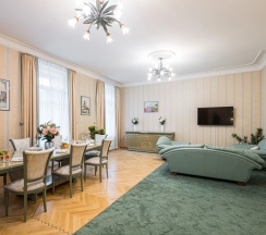 Апартаменты Premium с 3 комнатами с красивым видом из окна в GM Apartments