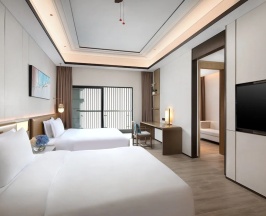 Люкс в Holiday Inn & Suites Sanya Yalong Bay