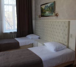 Трехкомнатный номер с двумя спальнями, тремя балконами в Скала