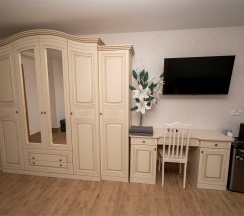 Люкс двухкомнатный в Мореин