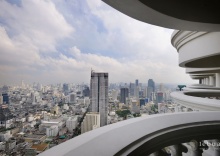 Клубный люкс Tower с 3 комнатами с балконом в Отель Tower Club at lebua