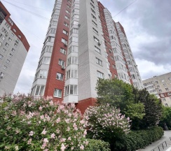 Квартира в Апартаменты на Тюмень, улица 50 лет ВЛКСМ 15 к 1