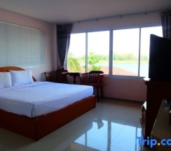 Номер Deluxe в Techno Riverview Resort