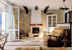 Апартаменты Апартаменты на Защитников Кавказа 132 на Розе Хутор