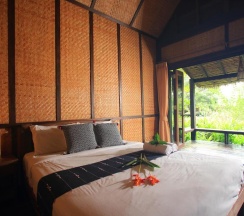 Коттедж с видом на сад в Azalea Village Wellness Resort