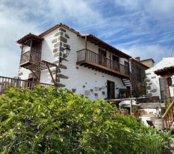 Вилла с 2 комнатами в Casa Rural Tajona & Granero