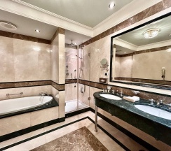Классический номер c видом на город в Taleon Imperial Hotel