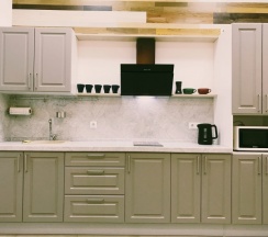 Кровать в общем 8-местном номере в Рокет