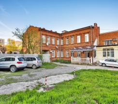 8 местный общий номер в Градъ