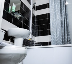 Стандартный номер с двуспальной кроватью и ванной в Kravchenko hotel