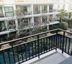 Двухместный номер Luxury с балконом двуспальная кровать в The Title KR Beach Condotel Rawai Phuket