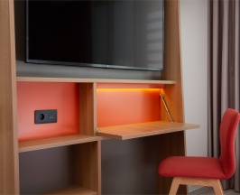 Семейный номер с межкомнатной дверью в Hampton by Hilton Moscow Rogozhsky Val