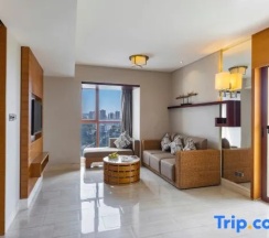 Люкс Deluxe с красивым видом из окна в Sanya Phoenix Waterside Gloria Resort