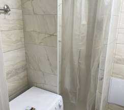 Апартаменты c 1 комнатой с балконом и с красивым видом из окна в Квартира на Березке Кочубея 6 этаж
