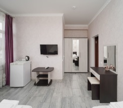 Двухместная комната с двумя раздельными кроватями в Чайка