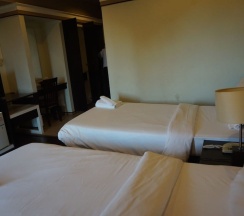 Двухместный номер Standard с балконом 2 отдельные кровати в Narakul Resort Hotel