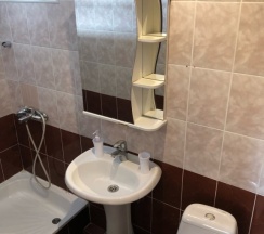 Двухместный номер Classic с балконом и с красивым видом из окна двуспальная кровать в Тропики