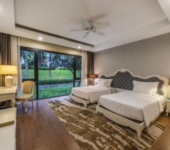 Вилла с 3 комнатами с видом на бассейн в Vinpearl Resort & Spa Nha Trang Bay