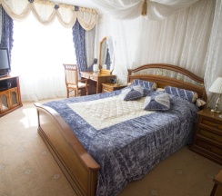 Двухместные апартаменты VIP двуспальная кровать в Планета