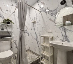 Студия 2 с собственной ванной комнатой и мини кухней в Adagio Star.5