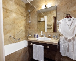 ДЖУНИОР СЮИТ в Ostrova