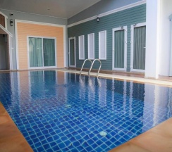 Двухместный номер Standard с видом на бассейн двуспальная кровать в Maikhao Home Garden Bungalow