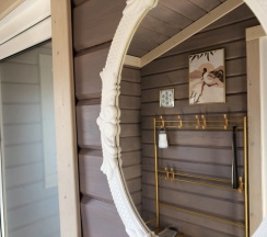 Двухместный коттедж с красивым видом из окна двуспальная кровать в Гостевой дом