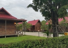 Двухместный номер Standard с балконом двуспальная кровать в Ingaun Resort Kanchanaburi