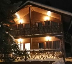 Номер-студия с двухспальной кроватью king size и диван-кровать с гардеробной в Дом мечты
